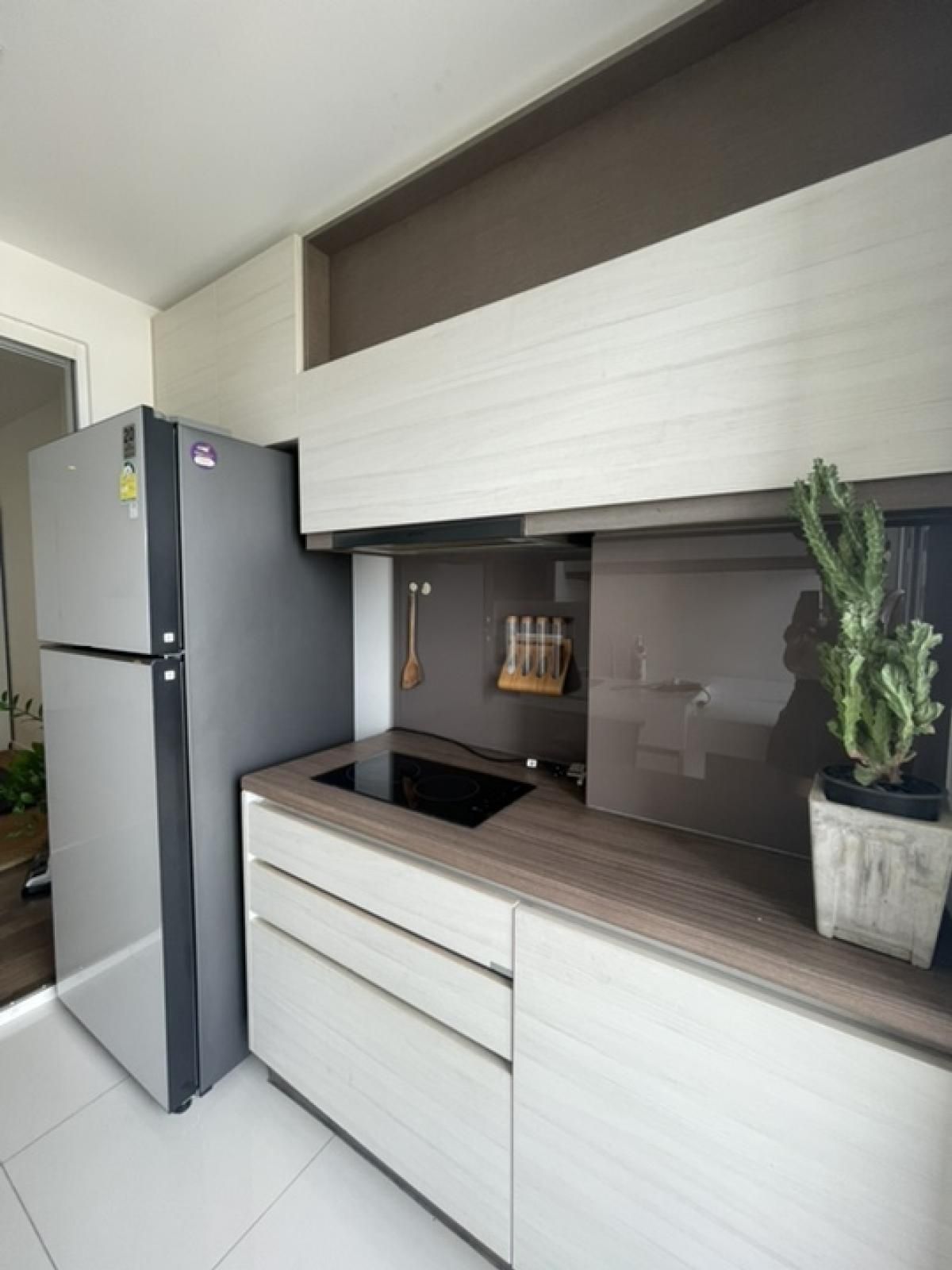 ให้เช่าคอนโดท่าพระ ตลาดพลู วุฒากาศ : ให้เช่า 📍 The Room Sathorn - Taksin 📍 เฟอร์นิเจอร์ และ เครื่องใช้ไฟฟ้าครบ ใกล้ BTS ตากสิน