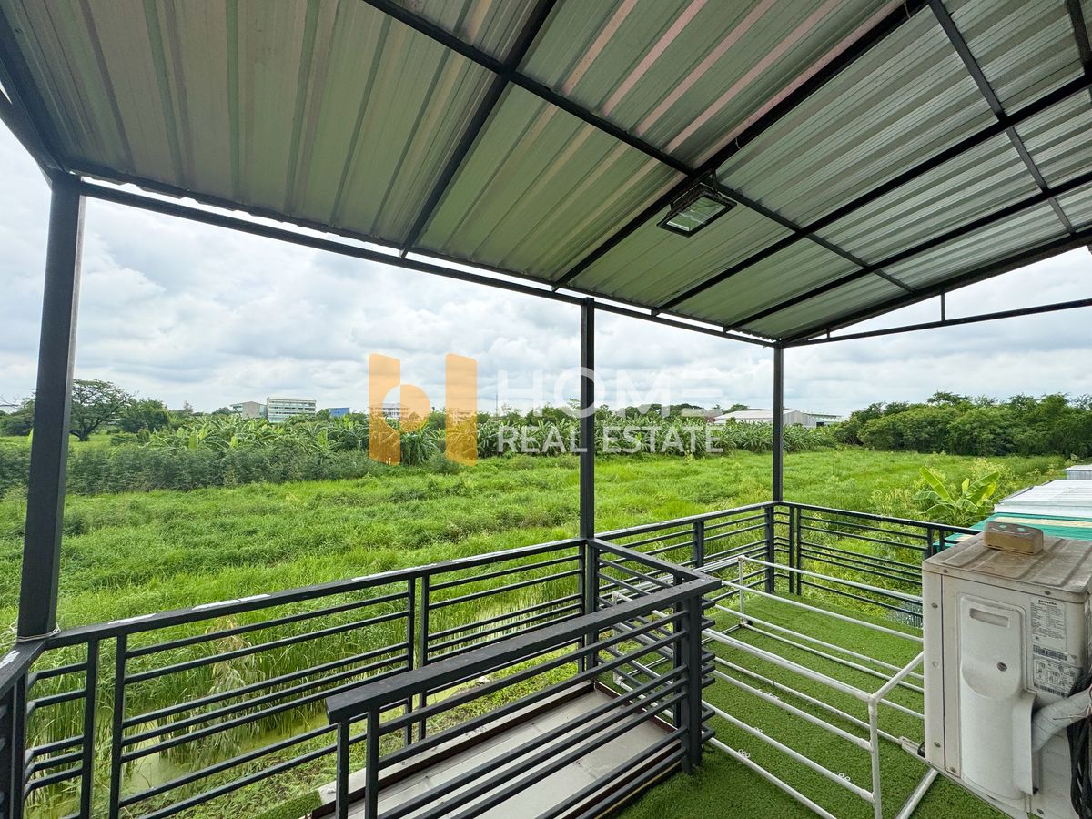 ขายทาวน์โฮมพัฒนาการ ศรีนครินทร์ : เดอ สยาม สวนหลวง ร.9 / 3 ห้องนอน (ขาย), De Siam Suanluang Rama 9 / 3 Bedrooms (FOR SALE) FON034