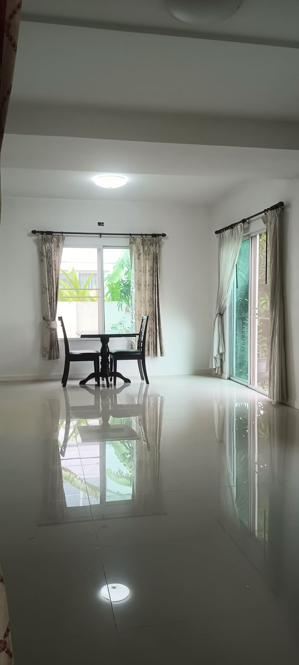 ให้เช่าทาวน์โฮมนนทบุรี บางใหญ่ บางบัวทอง : บ้านเปล่า หลังมุม ขับรถ 5นาที ถึงเซนทรัล เวสเกต เลี้ยงสัตว์ได้