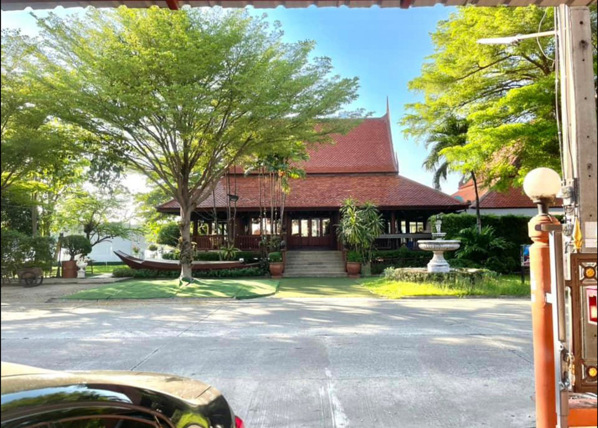 ให้เช่าบ้านนนทบุรี บางใหญ่ บางบัวทอง : บ้านเดี่ยว รีโนเวทใหม่ 3ห้องนอน 2ห้องน้ำ ใกล้แม็คโคร สาขาบางบัวทอง ถนนบางกรวย-ไทรน้อย