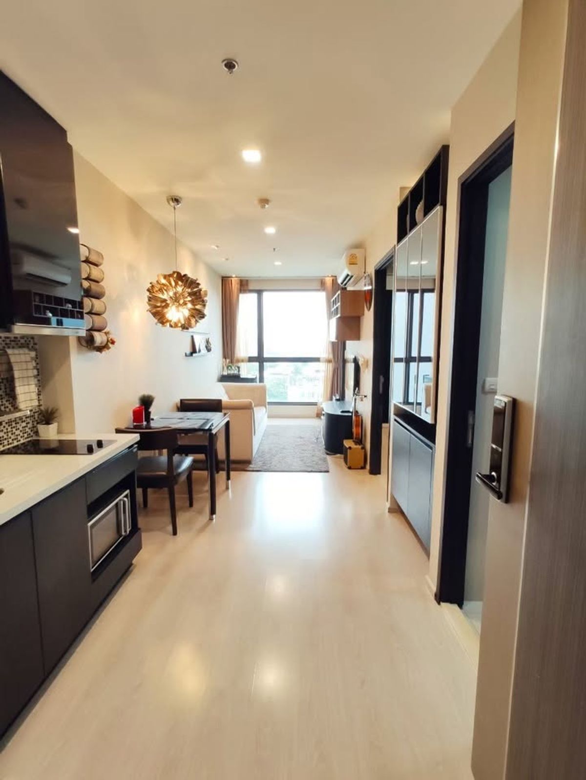 For RentCondoOnnut, Udomsuk : Rhythm Sukhumvit 44/1 condo, convenient transportation, near BTS, have a beautiful furniture shuttle, ready!