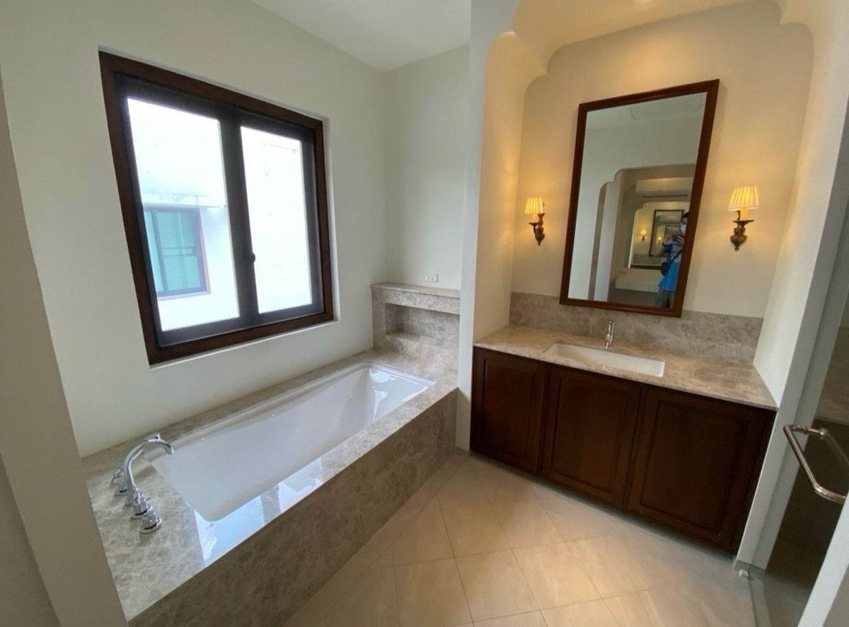 ขายบ้านวิภาวดี ดอนเมือง หลักสี่ : 📢👇บ้านย่านแจ้งวัฒนะ ในพื้นที่ใหญ่เกือบไร่ ใช้ไม้สักทั้งหลัง ไม่เคยพักอาศัย ใกล้จุดขึ้นลงทางด่วน 