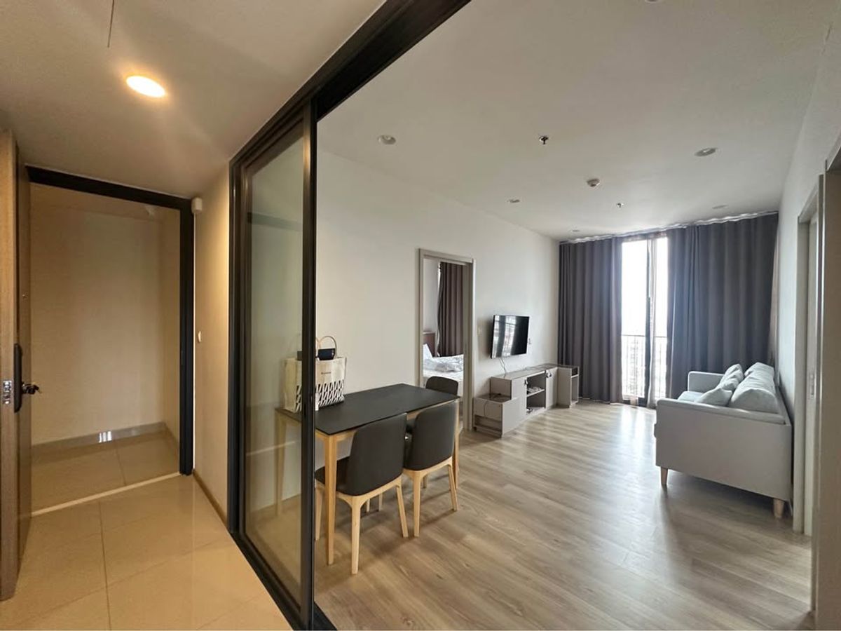 ให้เช่าคอนโดสุขุมวิท อโศก ทองหล่อ : ให้เช่า Oka Haus ราคา 40,000 บาท [NCr250723]