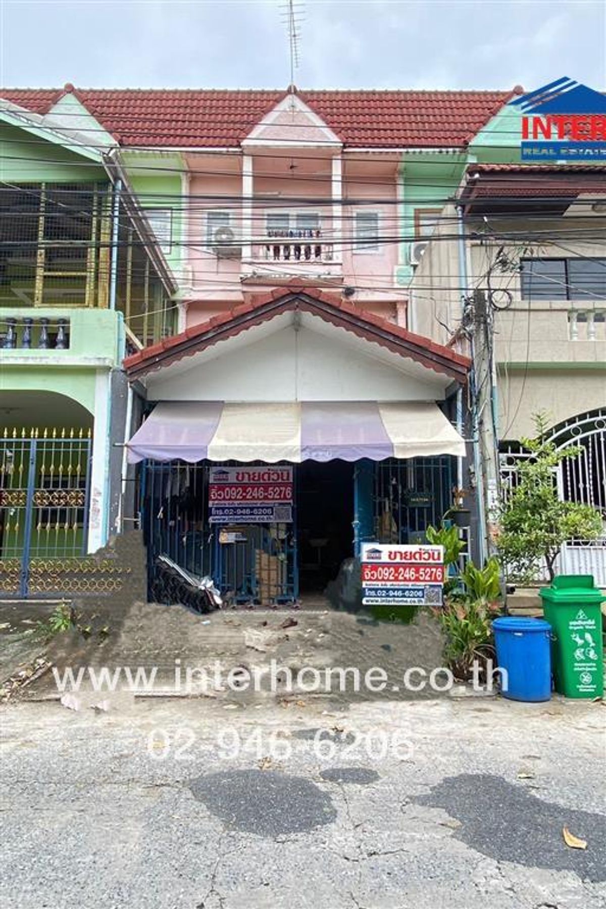 For SaleTownhomeMin Buri, Romklao : 3 -story townhouse 21.9 sq.w. Village, Rin Thong Ramkhamhaeng 190, near Lotus Sukhaphiban 3 Soi Ramkhamhaeng 190, Ramkhamhaeng Road, Serithai Road, Min Buri District, Bangkok