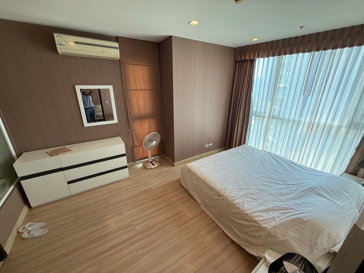 ขายคอนโดอ่อนนุช อุดมสุข : P0052 ขายห้องสวยราคาดี! Sky Walk Residences : สกาย วอล์ค เรสซิเดนซ์ (พระโขนง)