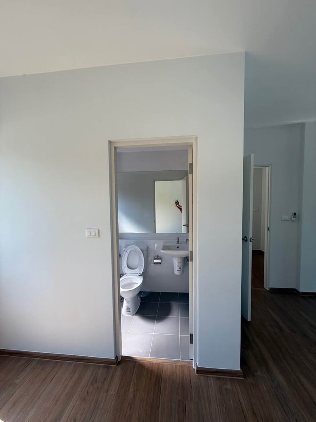 ให้เช่าทาวน์โฮมนนทบุรี บางใหญ่ บางบัวทอง : บ้านเปล่า หลังมุม ขับรถ 5นาที ถึงเซนทรัล เวสเกต เลี้ยงสัตว์ได้