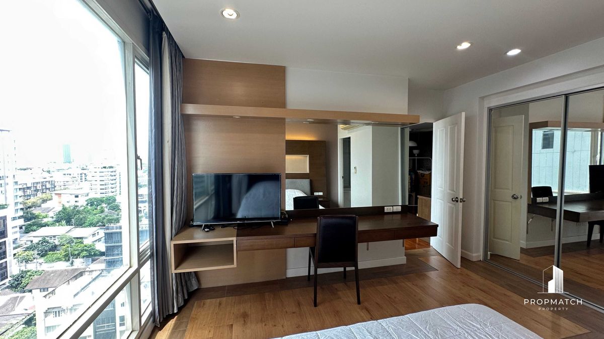 For RentCondoSukhumvit, Asoke, Thonglor : ✨flash deal ✨Baan Siri Sukhumvit 31 (1Bed 1Bath 56SQM). Completely decorated !! Only 30,000 baht per month Tel.0981315848 @PropMatch