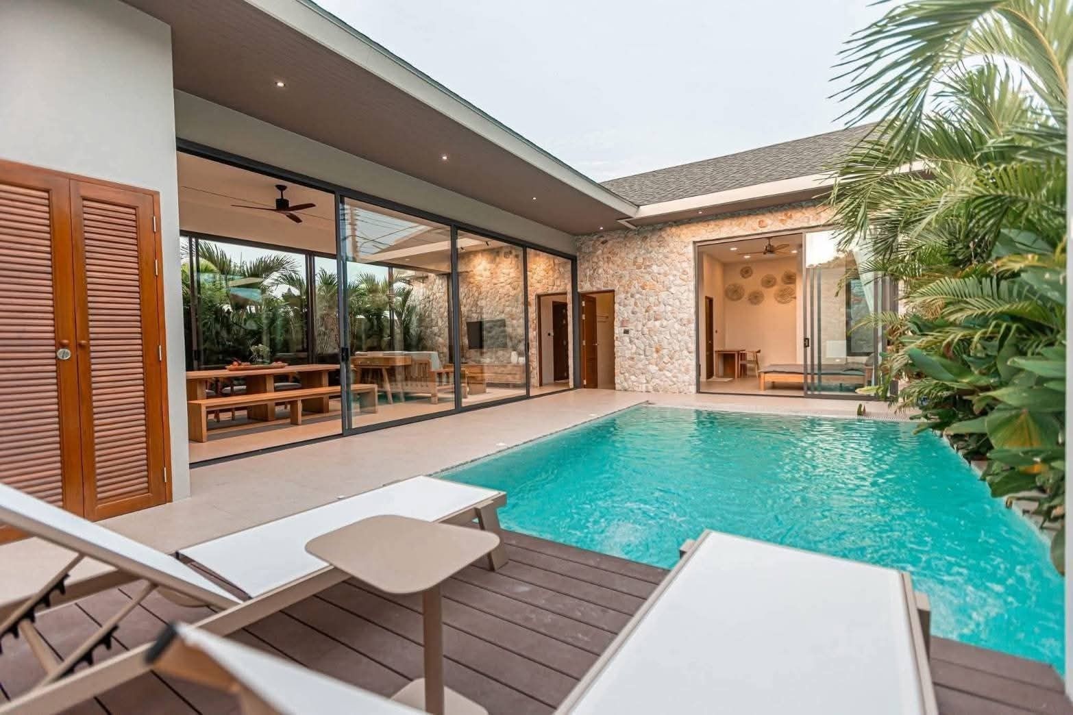 ขายบ้านพัทยา บางแสน ชลบุรี สัตหีบ : Selling pool villa Pattaya Green Ville 10.85 M U5627602
