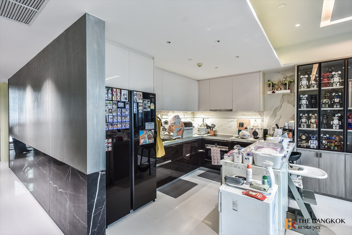 For SaleCondoWongwianyai, Charoennakor : 🩵Luxury Condo in the Heart of Sathorn 🩵  The Bangkok Sathorn, near BTS Surasak