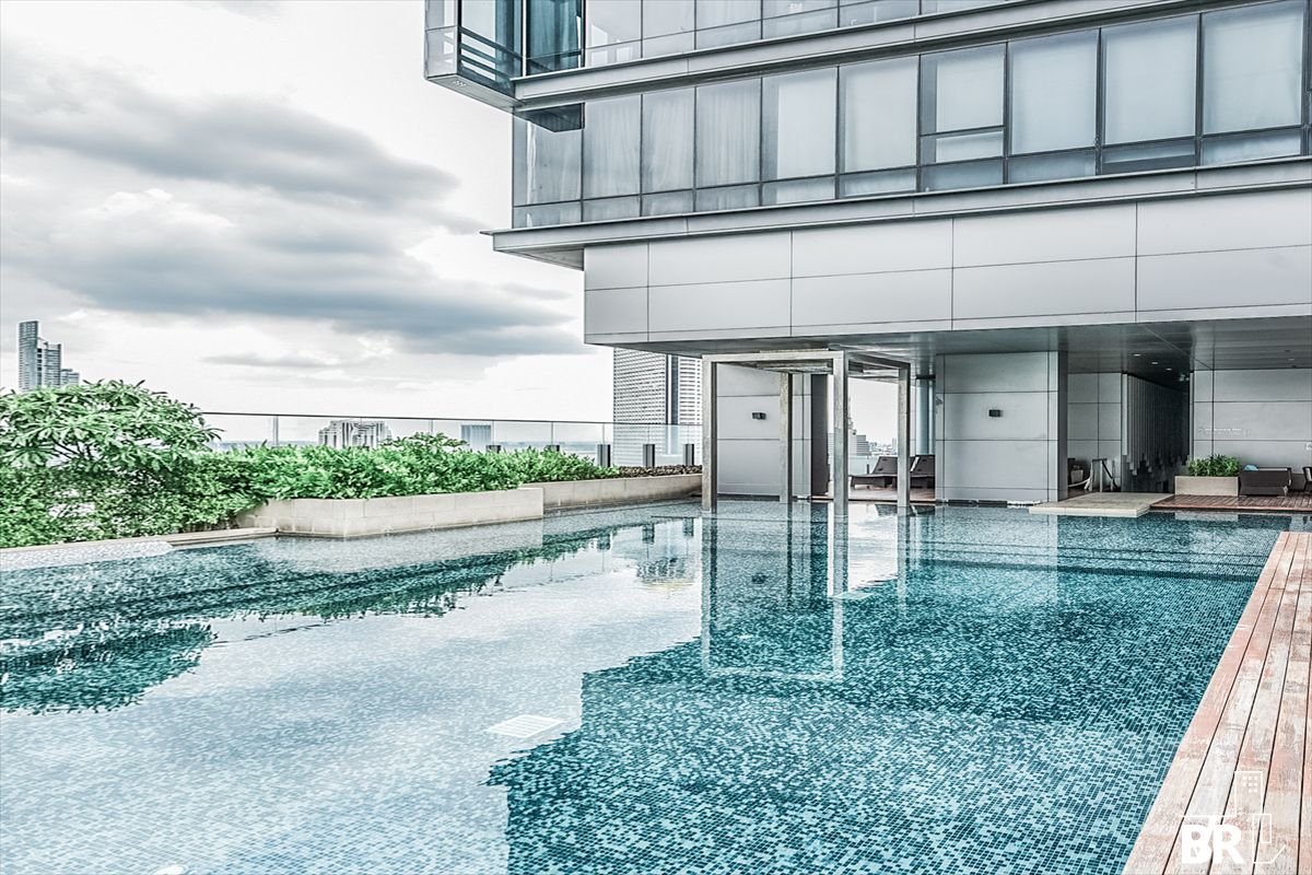 For SaleCondoWongwianyai, Charoennakor : 🩵Luxury Condo in the Heart of Sathorn 🩵  The Bangkok Sathorn, near BTS Surasak