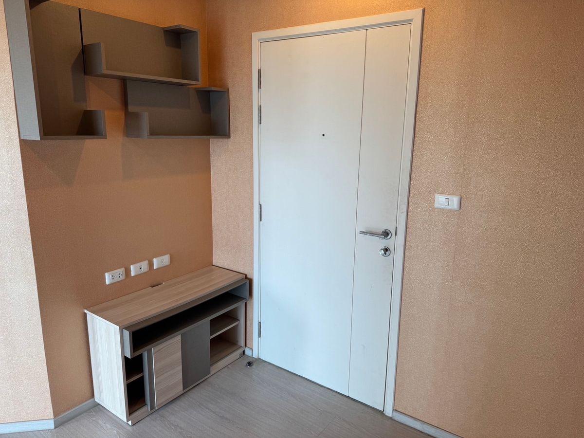 ขายคอนโดท่าพระ ตลาดพลู วุฒากาศ : ขายแอสปาย สาทร-ตากสิน ทิมเบอร์โซน ห้องเปล่า ชั้นสูง สวย ถูก ใกล้ BTS วุฒากาศ สนใจแอตไลน์ครับ@841qqlnr