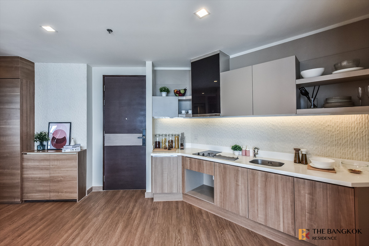 ขายคอนโดสาทร นราธิวาส : ✨ Spacious Fully Furnished Unit - Rhythm Sathorn near Bts Saphan Taksin