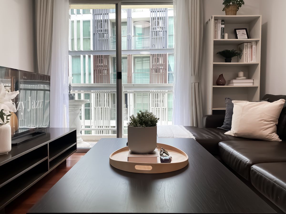 ให้เช่าคอนโดสุขุมวิท อโศก ทองหล่อ : 🏙️ 49Plus | Short-Term Rental | บริการครบครัน 🛏️ | ขนาด 53 ตร.ม. | @BTS Thong Lo🚆✨