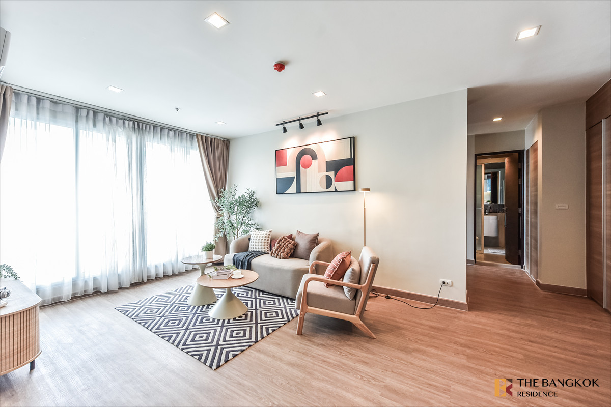 ขายคอนโดสาทร นราธิวาส : ✨ Spacious Fully Furnished Unit - Rhythm Sathorn near Bts Saphan Taksin
