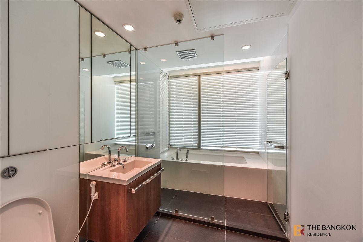 ให้เช่าคอนโดวิทยุ ชิดลม หลังสวน : 185 Rajdamri ✨ ห้องกว้าง พร้อมวิวเมืองแบบพาโนรามา 🌃 ใกล้ BTS ราชดำริ