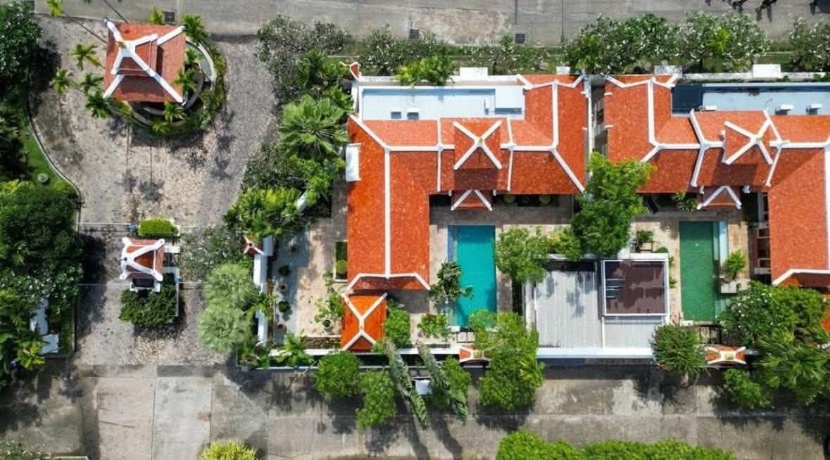 ขายบ้านพัทยา บางแสน ชลบุรี สัตหีบ : Beachfront Villa Pattaya View Talay Marina 3 Bedrooms 24.9MB U5627985