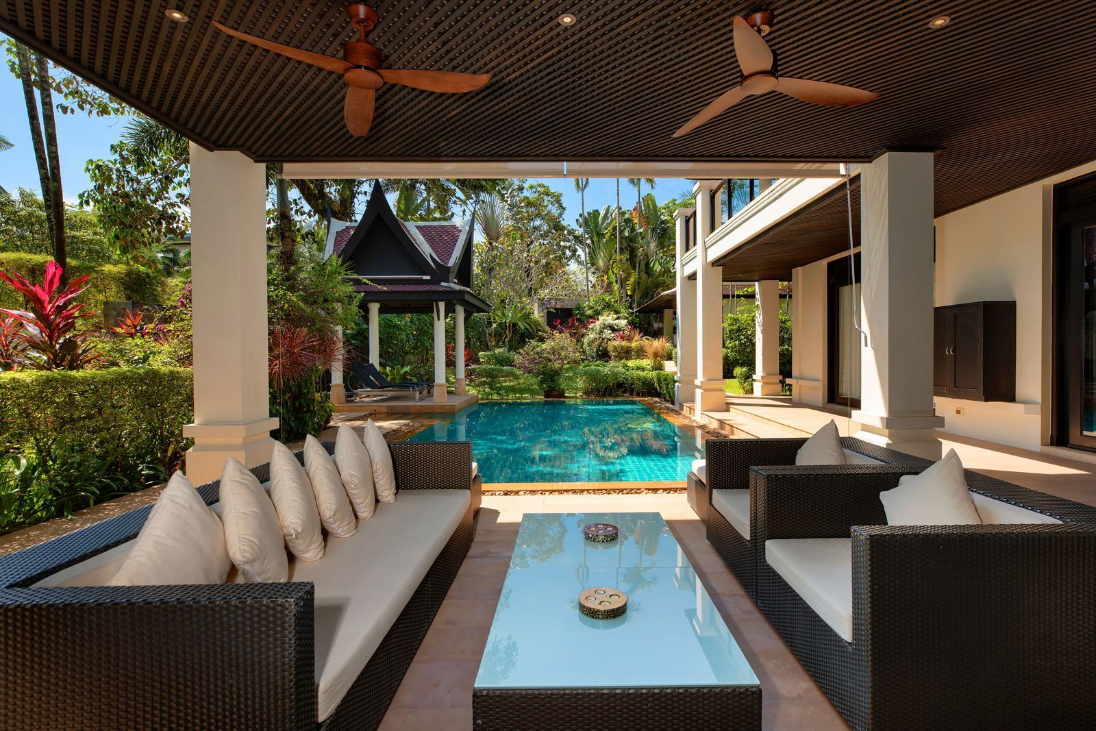 For SaleHousePhuket : 4 bedrooms villa for sale oceanfront in Layan U5631599
