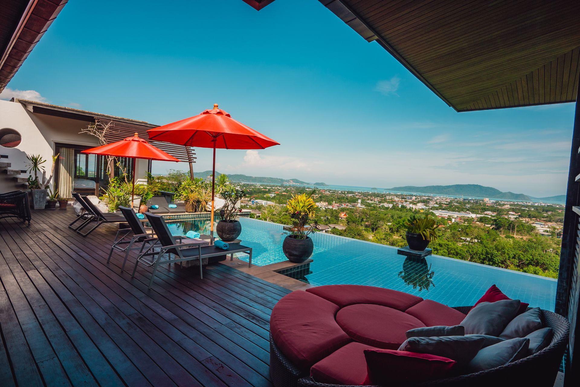 ขายบ้านภูเก็ต : ขาย วิลล่า 5 ห้องนอน ใน ฉลอง, ภูเก็ต U5620355