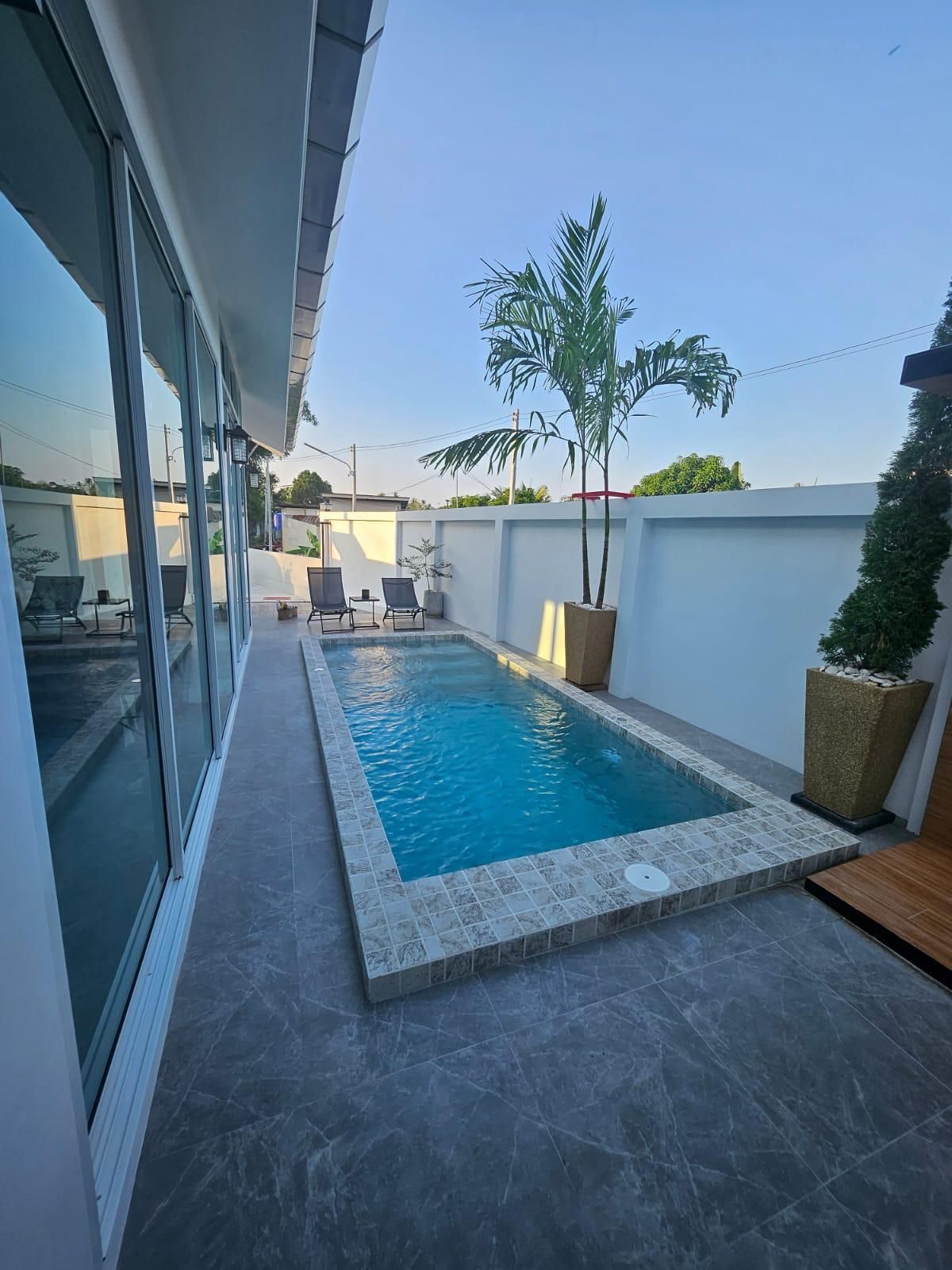 ขายบ้านภูเก็ต : ขาย วิลล่า 3 ห้องนอน ใน ราไวย์, ภูเก็ต U5624893