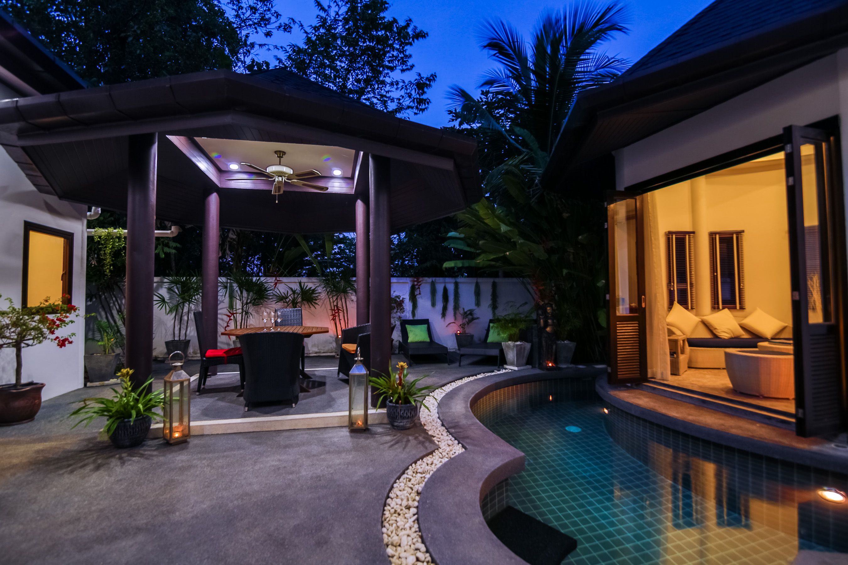 ขายบ้านภูเก็ต : ขาย วิลล่า 3 ห้องนอน ใน ฉลอง, ภูเก็ต U5630562
