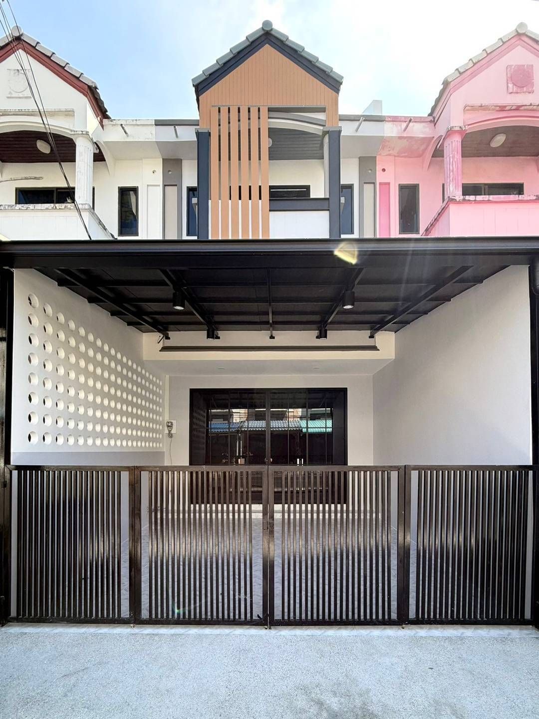 ขายบ้านภูเก็ต : ขาย ทาวน์เฮ้าส์ 3 ห้องนอน ใน เกาะแก้ว, ภูเก็ต U5633974