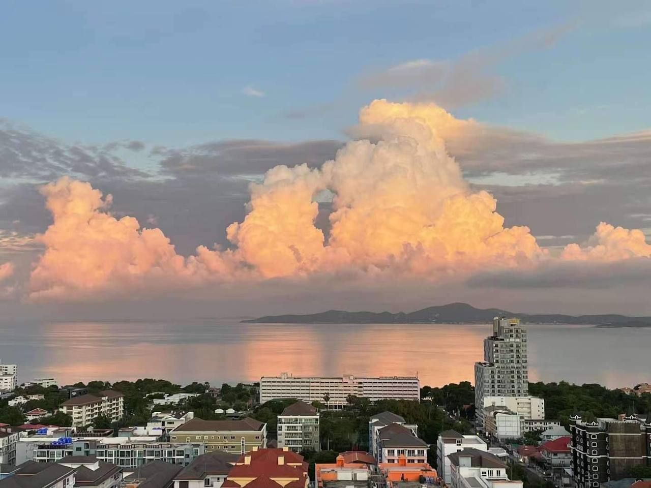 For SaleCondoPattaya, Bangsaen, Chonburi : Large sea view 1 Bedroom for Sale at Star beach condotel U5620277