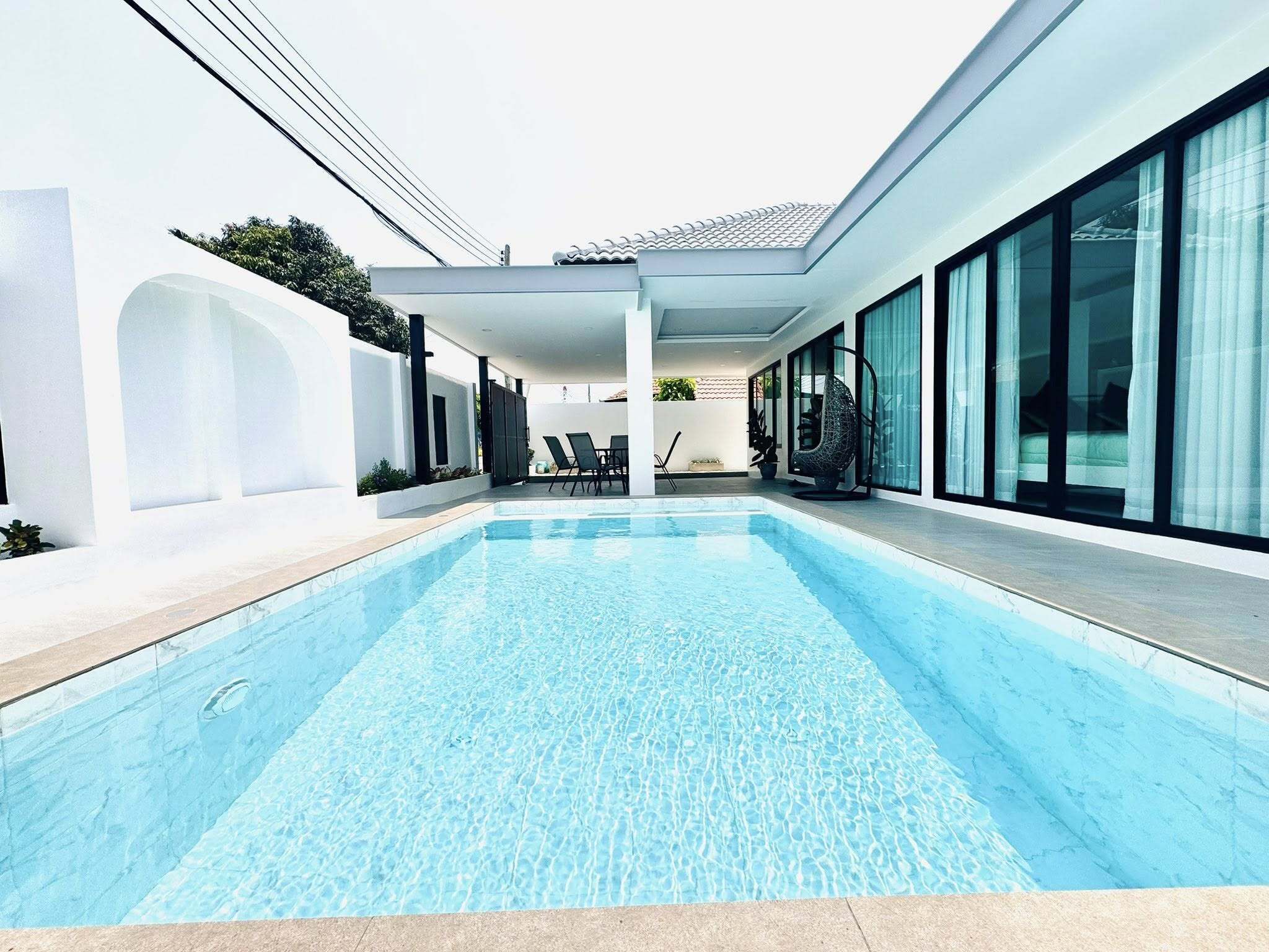 For SaleHousePattaya, Bangsaen, Chonburi : Pool villa near Jomtien Beach U5627449