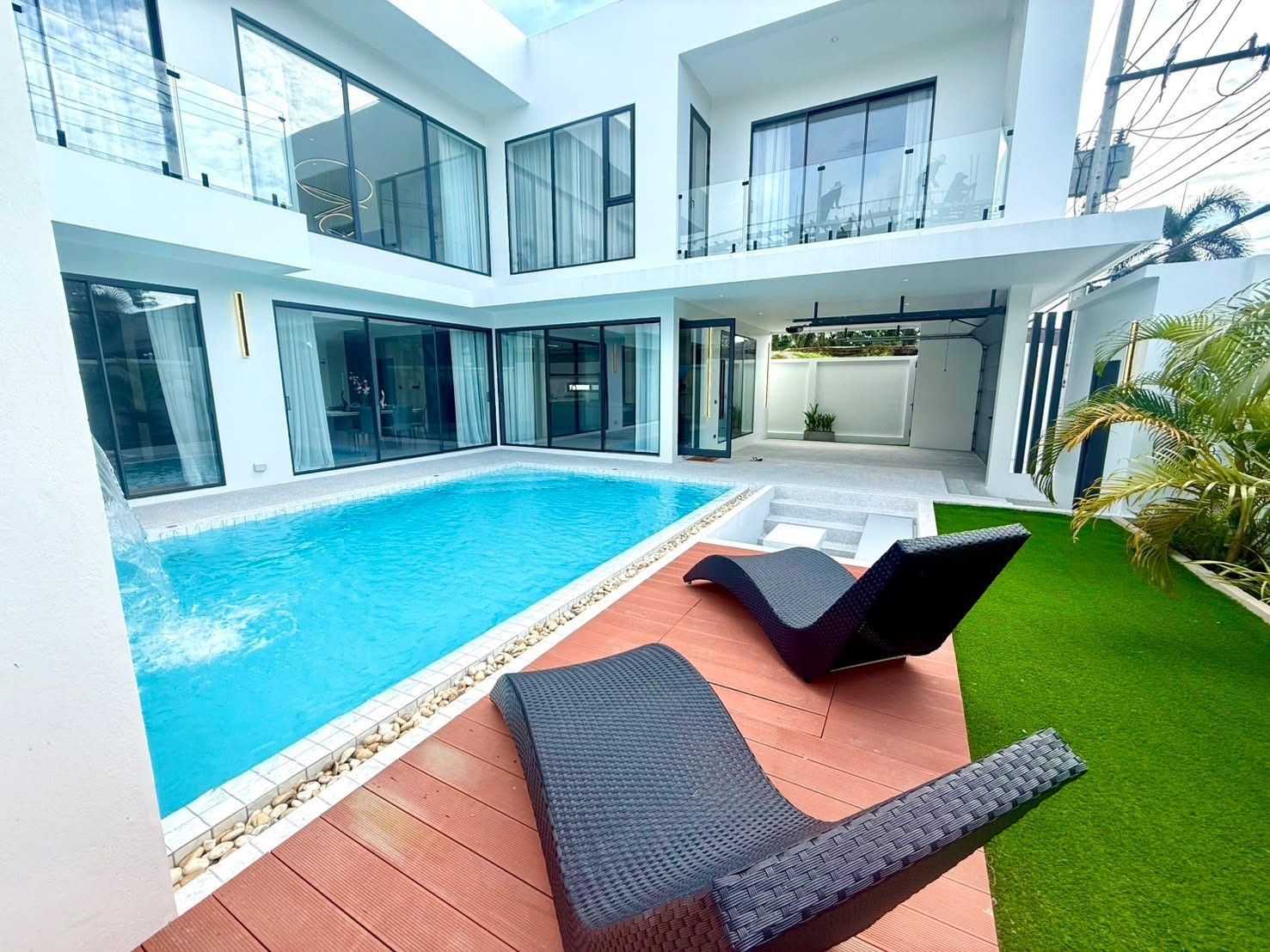 For SaleHousePhuket : 4 Bedroom Villa for sale in Rawai, Phuket  U5587070