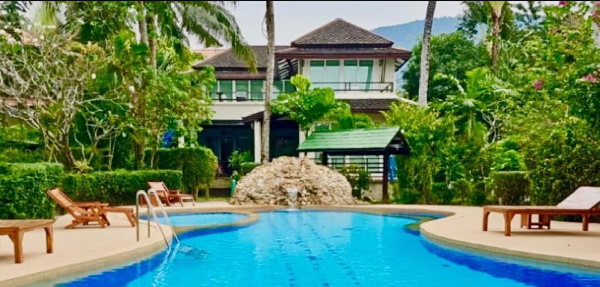For SaleHouseKoh Samui, Surat Thani : Classic 4-Bedroom Villa in Luxury Bang Por Beach Community U1998672