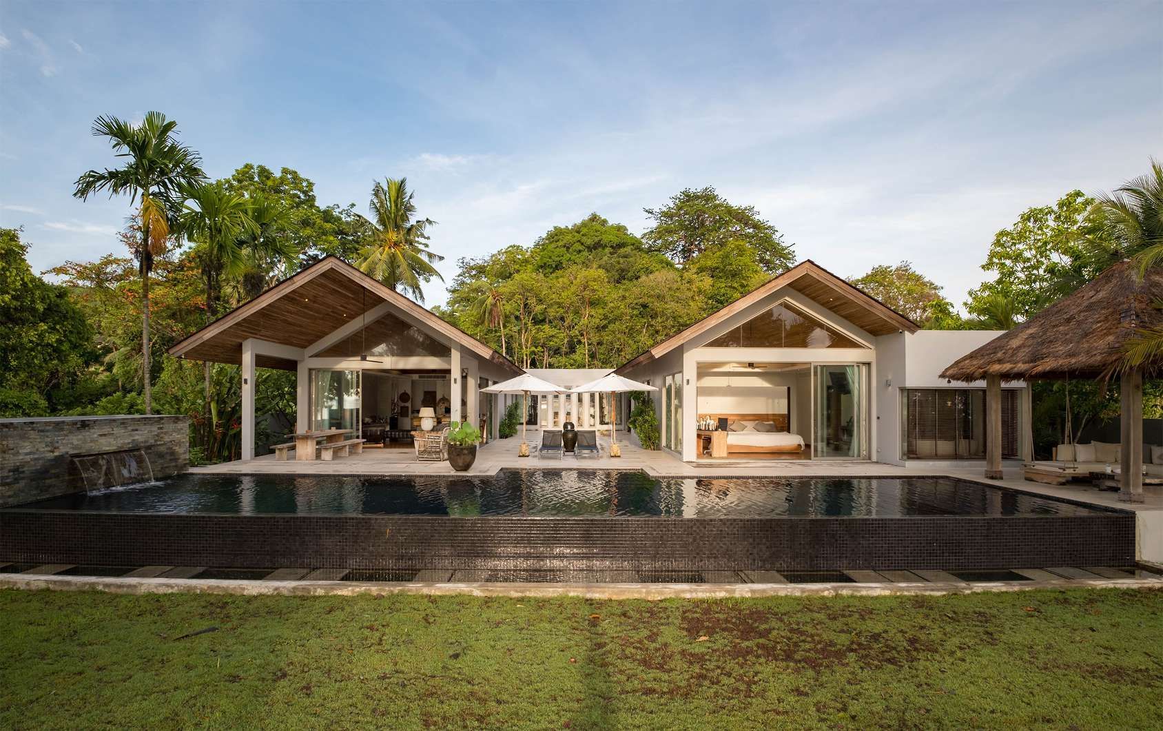 For SaleHousePhuket : 5 Bedroom Villa for sale in Pa Khlok, Phuket  U1950230