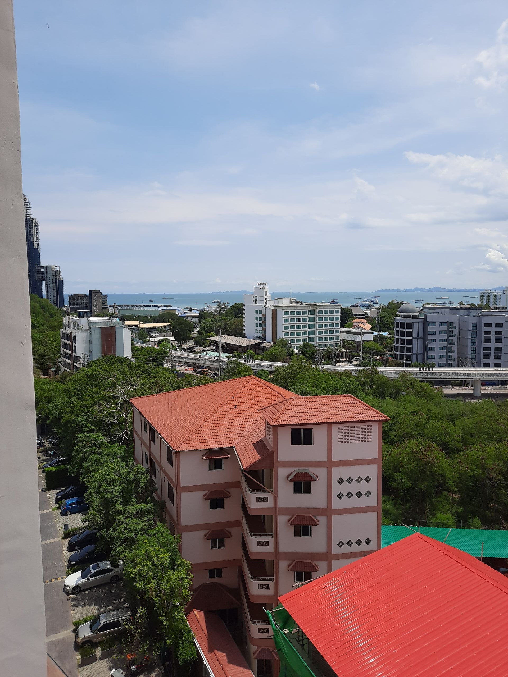 For SaleCondoPattaya, Bangsaen, Chonburi : Unixx Condo For Sale Studio/1Bath 27 Sqm 9th Floor FQ U5633926
