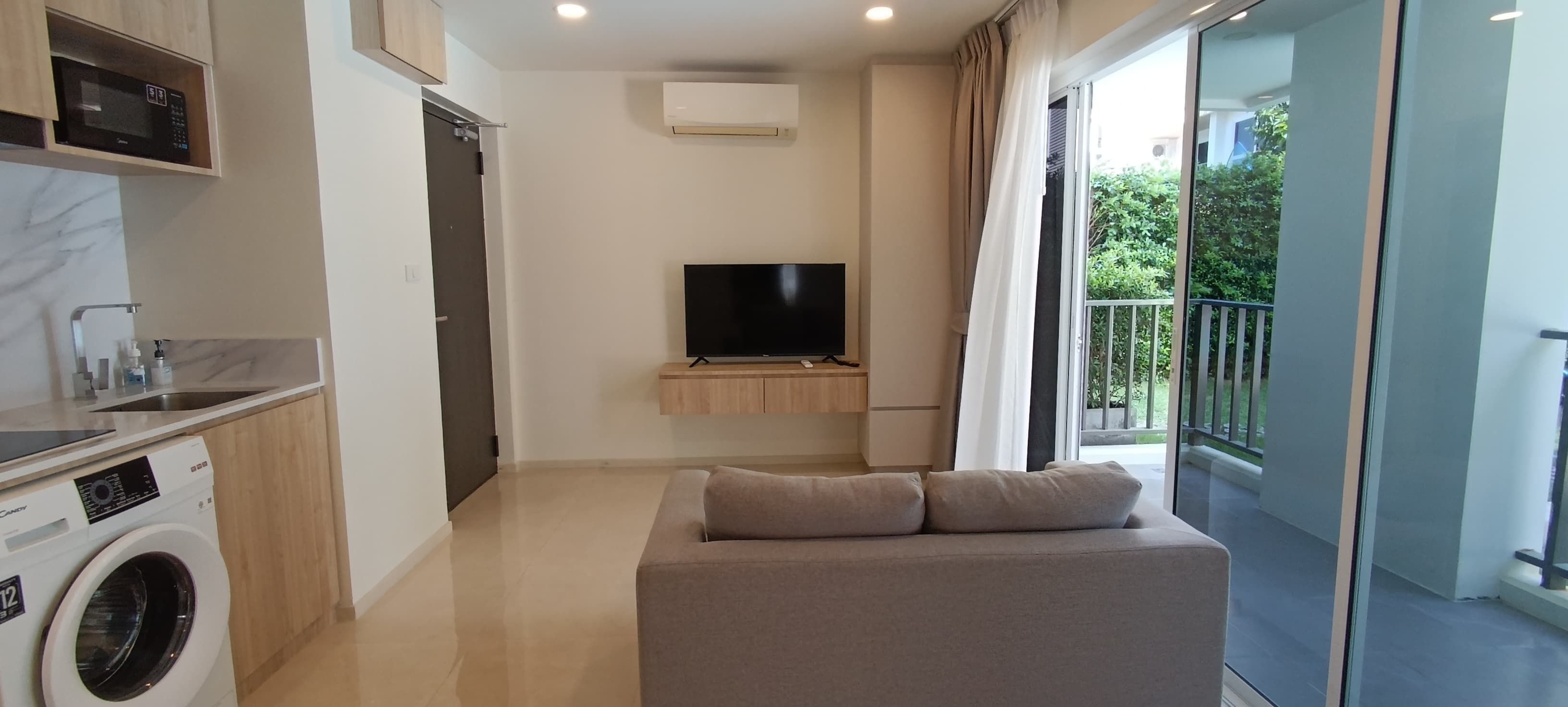 For SaleCondoKoh Samui, Surat Thani : 1 Bed next to the beach (Thai Quota sold with Company) U5564167