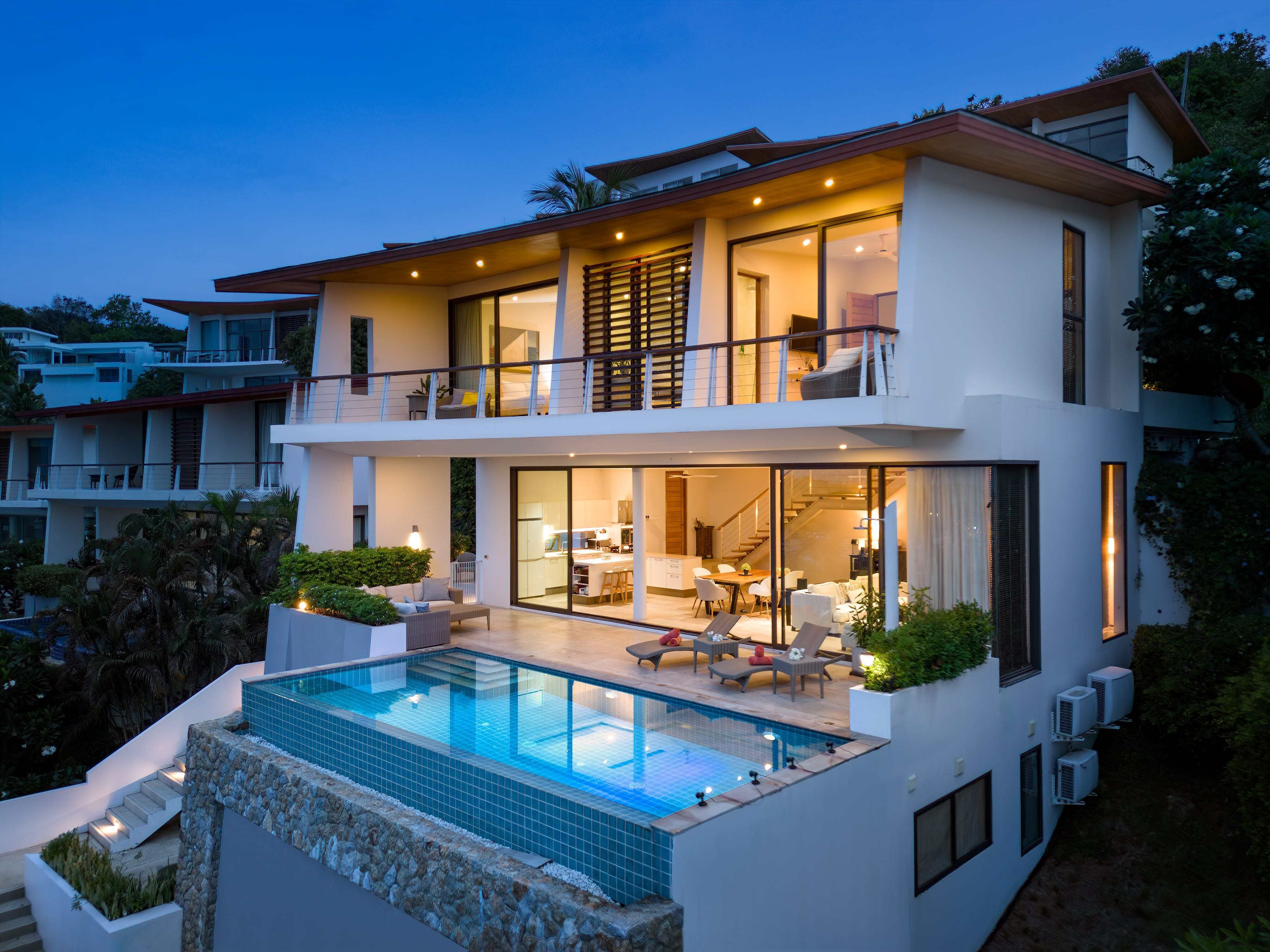 For SaleHouseKoh Samui, Surat Thani : Luxury 3-Storey Villa with Stunning Sea Views in Plai Laem U2015579