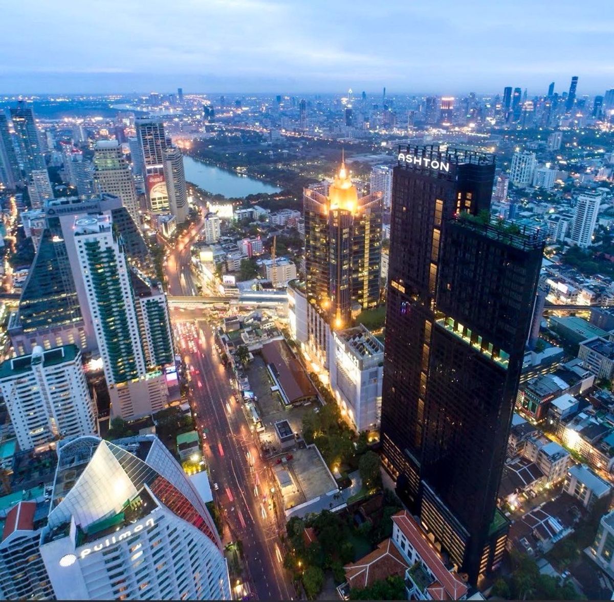ให้เช่าคอนโดสุขุมวิท อโศก ทองหล่อ : ✨ ให้เช่าคอนโดหรู Aston Asoke
ชั้น 31 | วิวสวย | เดินถึง MRT/BTS ได้ใน 1 นาที! 🚆