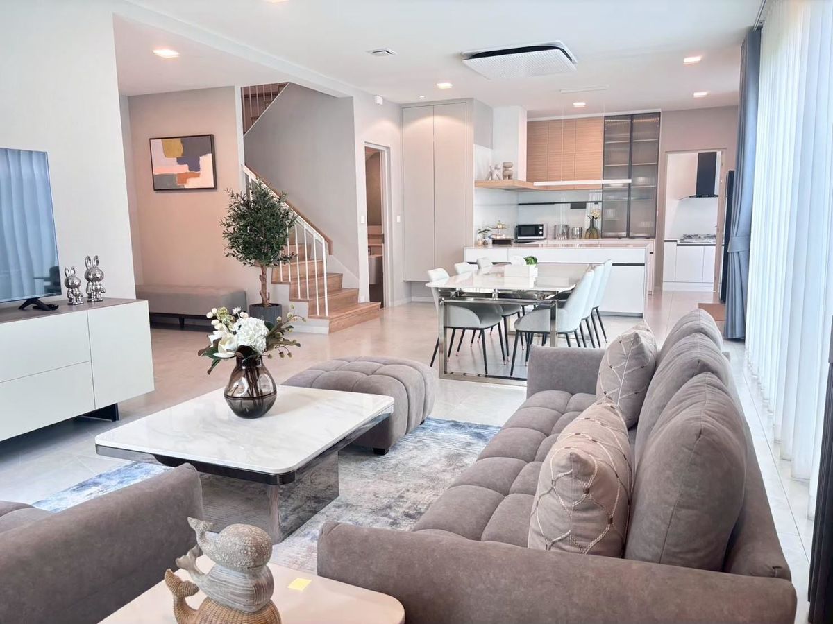 For RentHouseLadkrabang, Suwannaphum Airport : 💛PET Friendly, Decorative Ring Ring Rama 9 💛 150K | 283 SQ.M. | 120.2 SQ.WA. | 4 Bed 5 Bath | 086-9299929 Punny