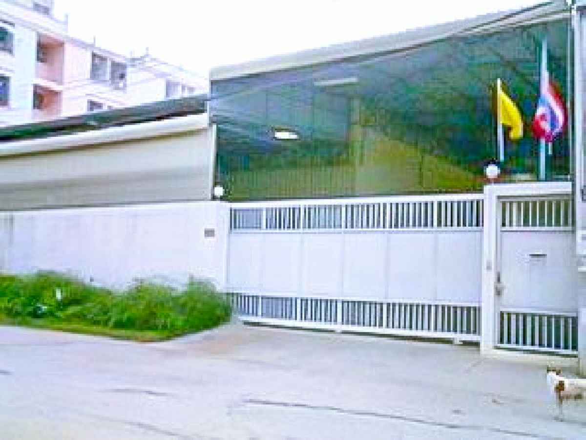 For RentWarehouseKaset Nawamin,Ladplakao : Nawawet Hospital 1.6km. MRT Watcharapol 2.1km. Nuanchan Station Market 800m. Private warehouse for