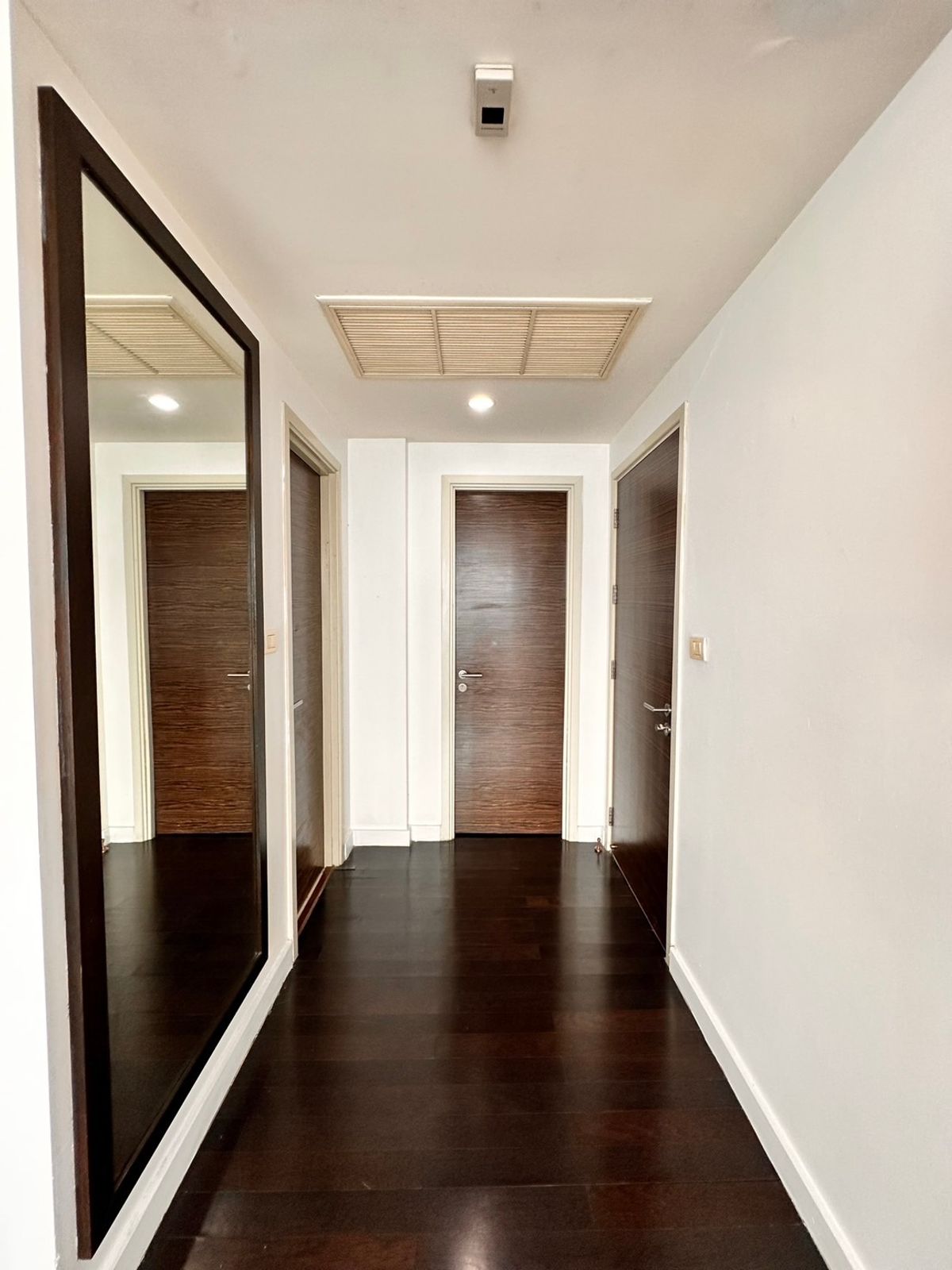 For RentCondoWongwianyai, Charoennakor : 🏢 Condo for rent: Watermark Chaophraya (Chao Phraya) Property Code | 📌LNP-C4989