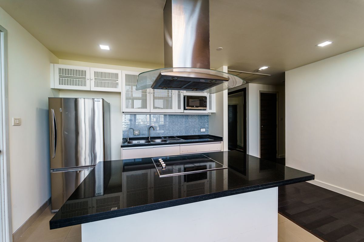 For RentCondoWongwianyai, Charoennakor : 🏢 Condo for rent: Watermark Chaophraya (Chao Phraya) Property Code | 📌LNP-C4989