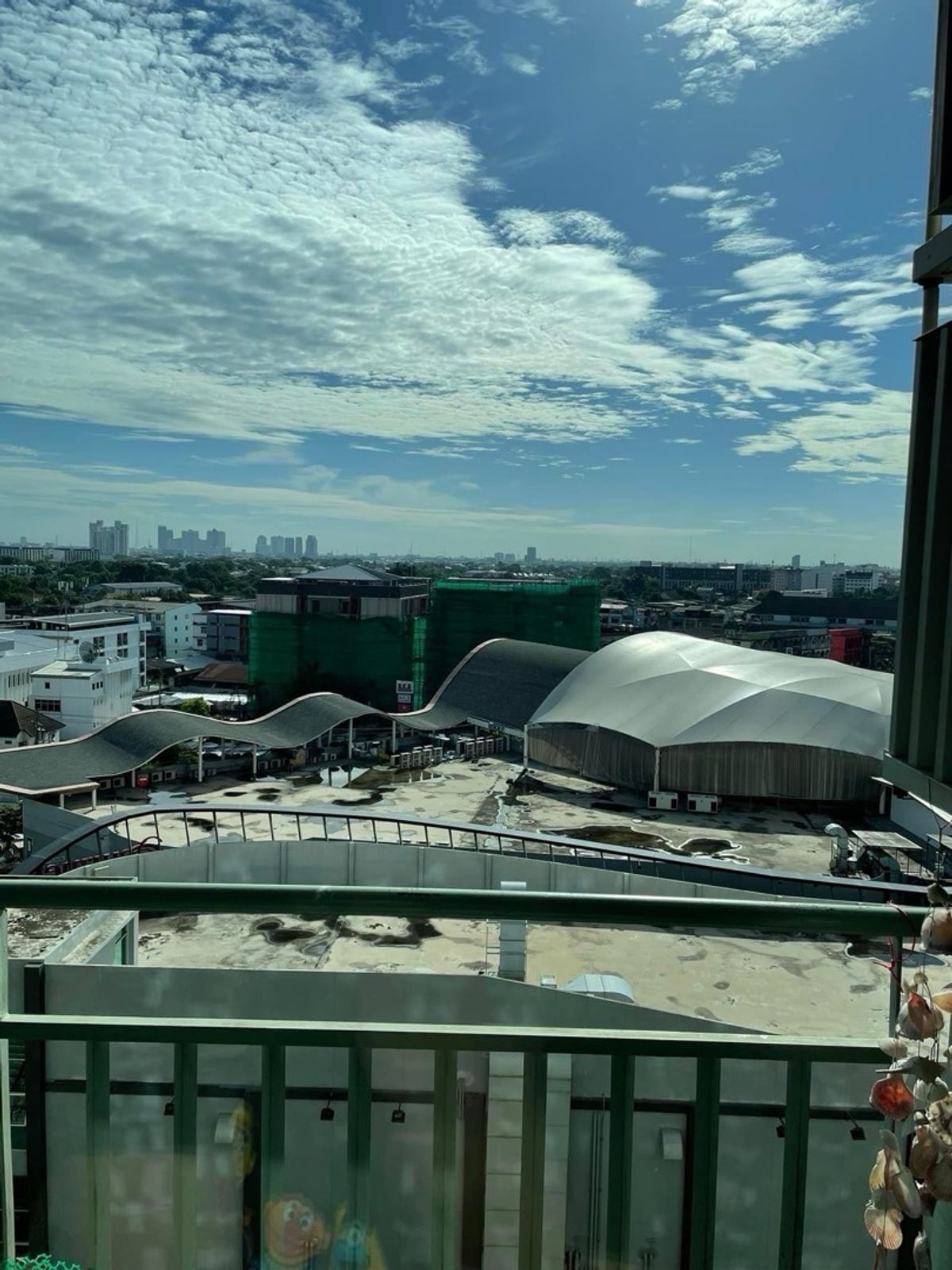 For RentCondoOnnut, Udomsuk : Condo for rent, Lumpini Ville Sukhumvit 77/2 Building A, Floor 8, Room 30 Sq. City View There is a separate zone, bedroom, living room, complete furniture with 9,500/month electrical appliances.