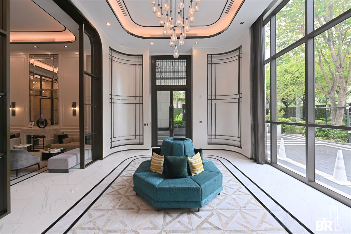 ขายคอนโดวิทยุ ชิดลม หลังสวน :  Muniq Langsuan ⚡ คอนโด Luxury พร้อมอยู่บนทำเลที่ดีที่สุด ⚡