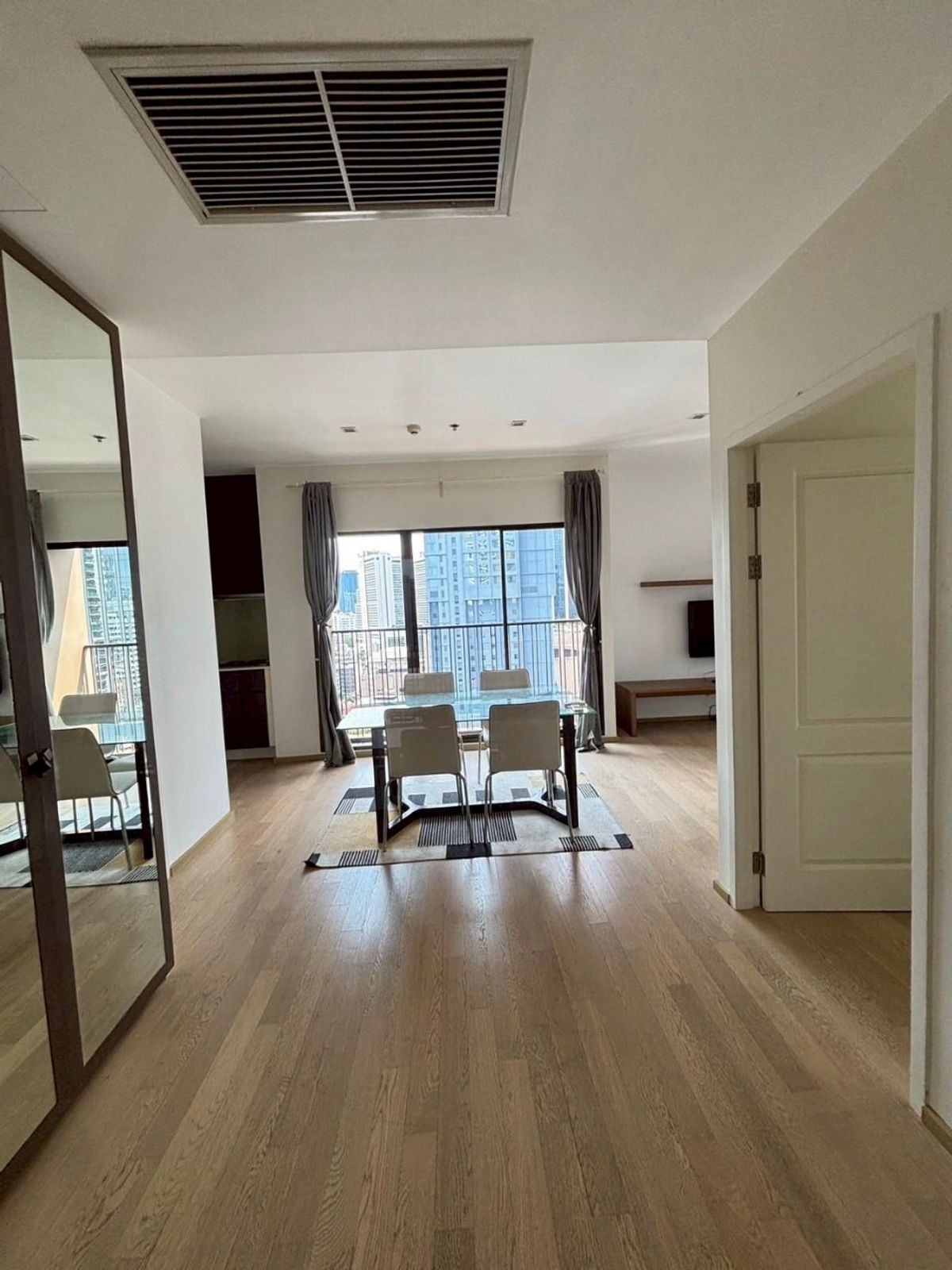 For RentCondoSukhumvit, Asoke, Thonglor : 🏢 Condo for rent: Noble Refine
