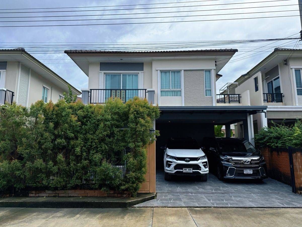 ให้เช่าบ้านสมุทรปราการ สำโรง : ให้เช่าบ้านเดี่ยว ภัสสร ไพรด์ ศรีนครินทร์ - หนามแดง ใกล้ เมกาบางนา เพียง 7 นาที