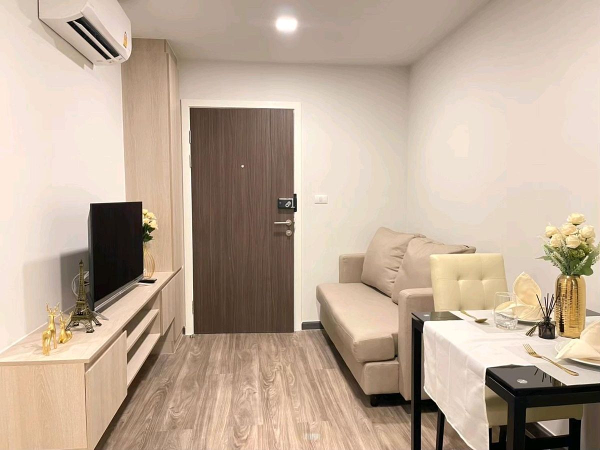 For RentCondoRatchadapisek, Huaikwang, Suttisan : Condo for rent in the Collect Ratchada 32  Watch the room 👉Line: @propertyfinder