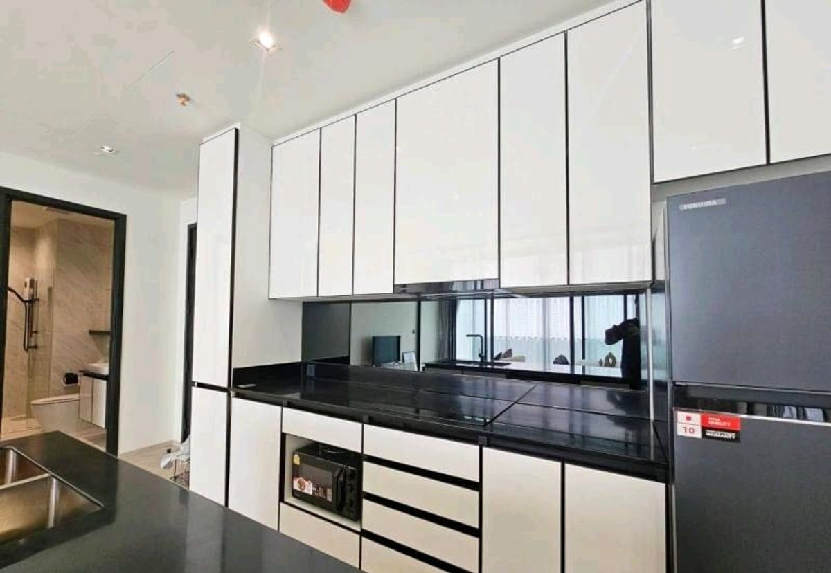 ให้เช่าคอนโดสาทร นราธิวาส : 78 sq.m 50,000/ month 