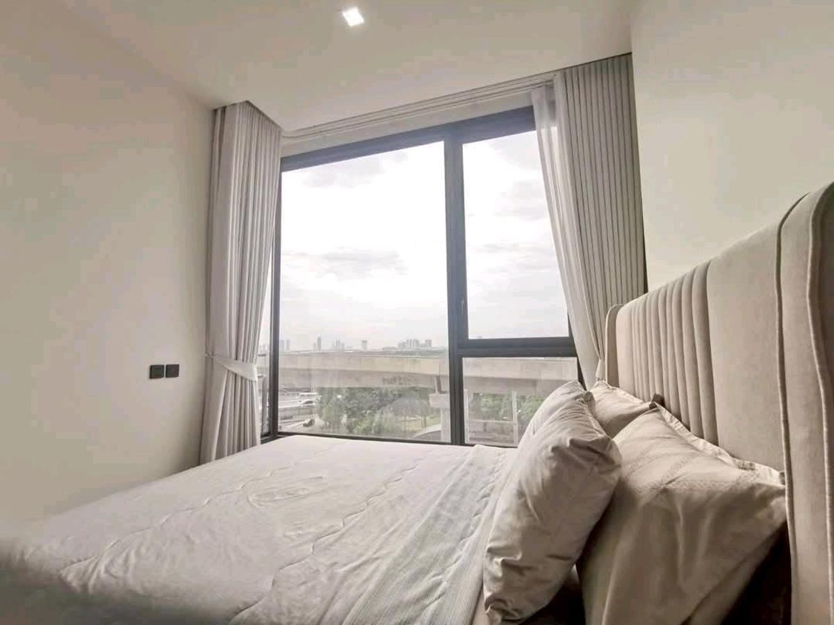 ให้เช่าคอนโดลาดพร้าว เซ็นทรัลลาดพร้าว : ให้เช่า : 🌈 : The Crest Park Residences 
ห้าแยกลาดพร้าว Luxury cond