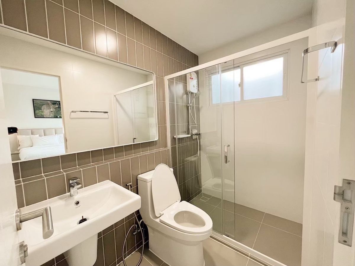 For RentTownhomeBangna, Bearing, Lasalle : 💥ForRent💥3Bed • Indy2 Bangna Ramkhamhang2 🏡 Near Mega Bangna‼️  Ready to move in ‼️  Fully Furnished ✨