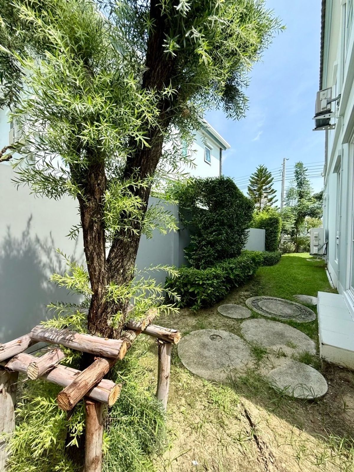 ให้เช่าบ้านบางนา แบริ่ง ลาซาล : 💥ForRent💥Anya Bangna-Ramkhamhang 2 🏡 Near Mega Bangna ‼️Pet Friendly 🐶🐱Garden View 🌳 Fully furnished ✨