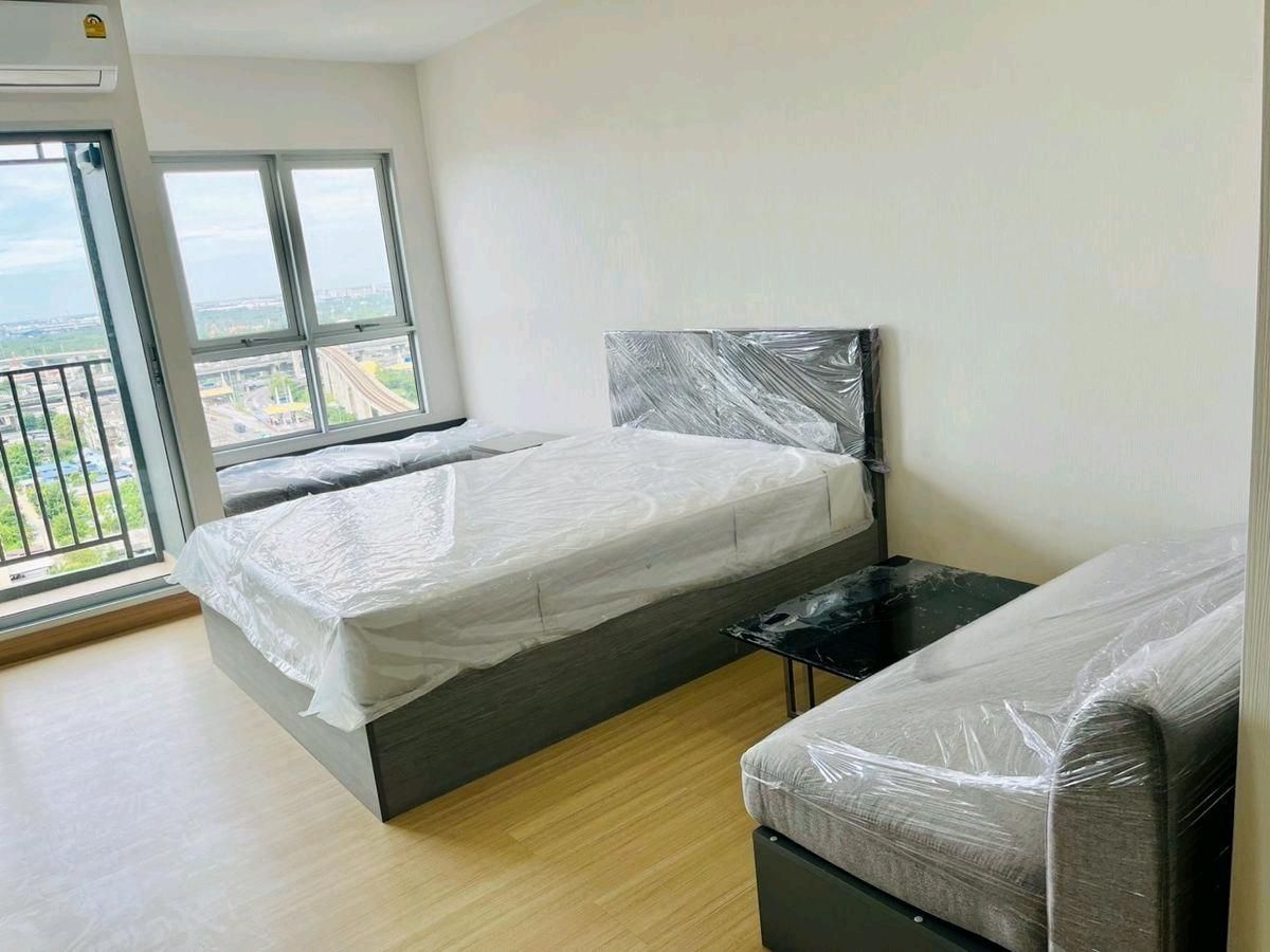 ให้เช่าคอนโดสมุทรปราการ สำโรง : 📍โครงการ : Supalai Veranda Sukhumvit 117
📍ทำเล : ถนนสุขุมวิท 117 ใกล้ BTS ปู่เจ้าสมิงพราย และจุดขึ้น-ลงทางด่วน
📐 ขนาดห้อง : Studio ขนาดใหญ่ 30 ตร.ม. | ชั้น 26 | ทิศใต้ วิวแม่น้ำเจ้าพระยา
🎨 ตกแต่งพร้อมอยู่ : ห้องสวย สะอาด ลมเย็นสบายทั้งวัน
