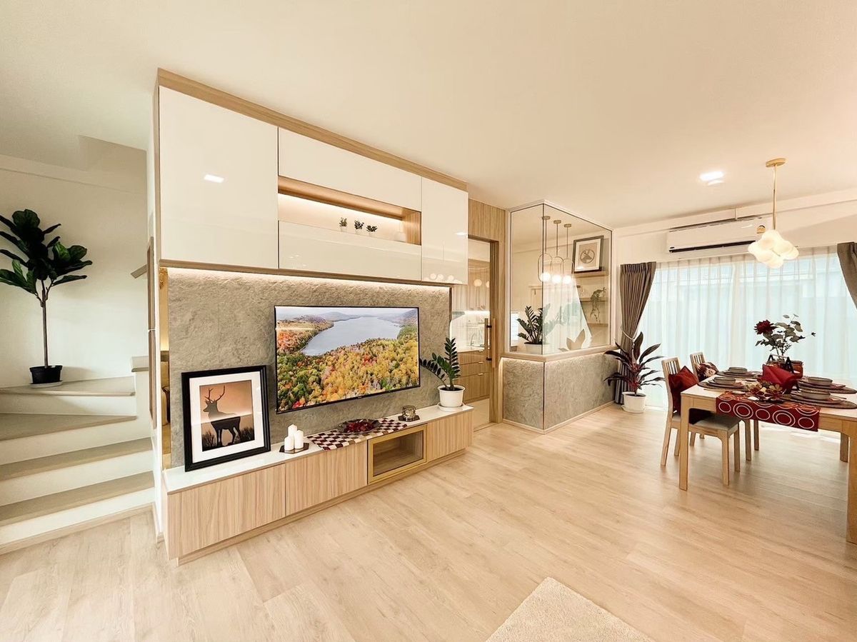 For RentTownhomeBangna, Bearing, Lasalle : 💥ForRent💥3Bed • Indy2 Bangna Ramkhamhang2 🏡 Near Mega Bangna‼️  Ready to move in ‼️  Fully Furnished ✨