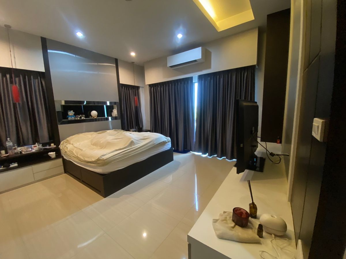 ขายบ้านบางแค เพชรเกษม : ✨ The Elegance เพชรเกษม 81 หลังใหญ่สุดในโครงการ มีเพียงหนึ่งเดียว พร้อมบิ้วอินครบทั้งหลัง — ไม่ต้องรอ ไม่ต้องแต่งเพิ่ม เข้าอยู่ได้ทันที!